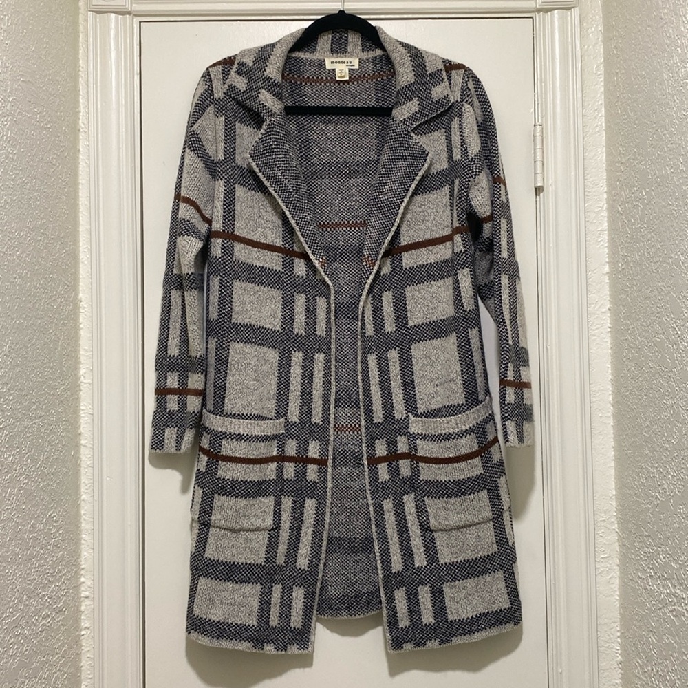 Monteau Long Gray Sweater with Black and Maroon Plaid/Stripes